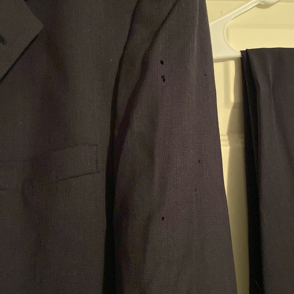 Barrington Men’s 2 piece Suit - Picture 3 of 10